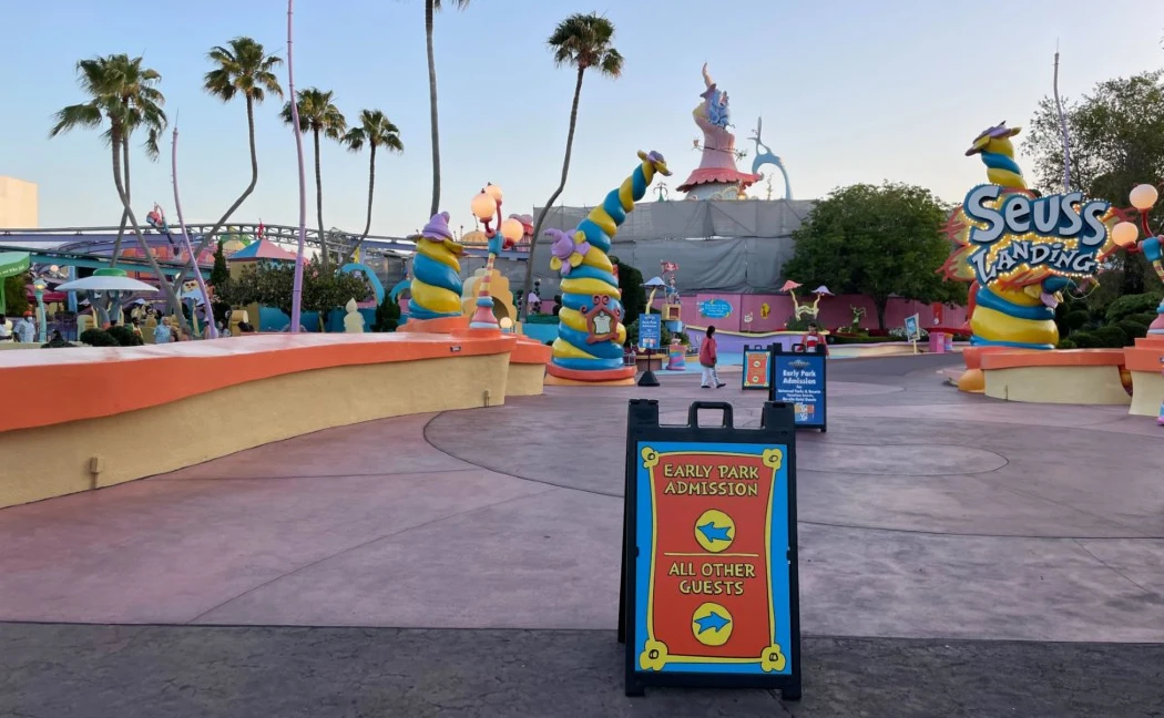 A sign board of Early park admissions