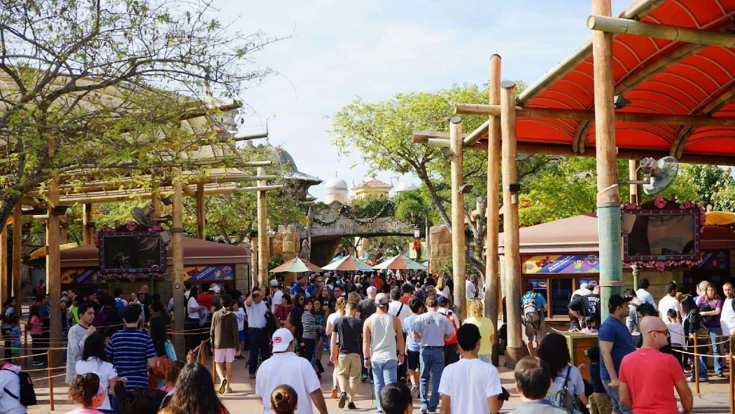 Crowd in Volcano Bay theme park